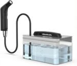 شطاف مسافر متنقل (Compact Bidet Sprayer for Travel)، وهو جهاز عملي ومبتكر مصمم لتوفير النظافة الشخصية والراحة أثناء السفر والرحلات الخارجية.