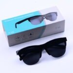 نظارات ذكية موديل F-06، وهي جهاز هجين يجمع بين النظارات الشمسية وسماعات الأذن اللاسلكية، مما يتيح لك الاستماع إلى الموسيقى وإجراء المكالمات دون الحاجة لسماعات